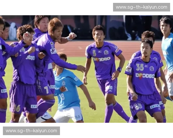 绿茵之上的华丽交响：新泻天鹅与广岛三箭的宿命对决，谁能点燃东瀛之火？